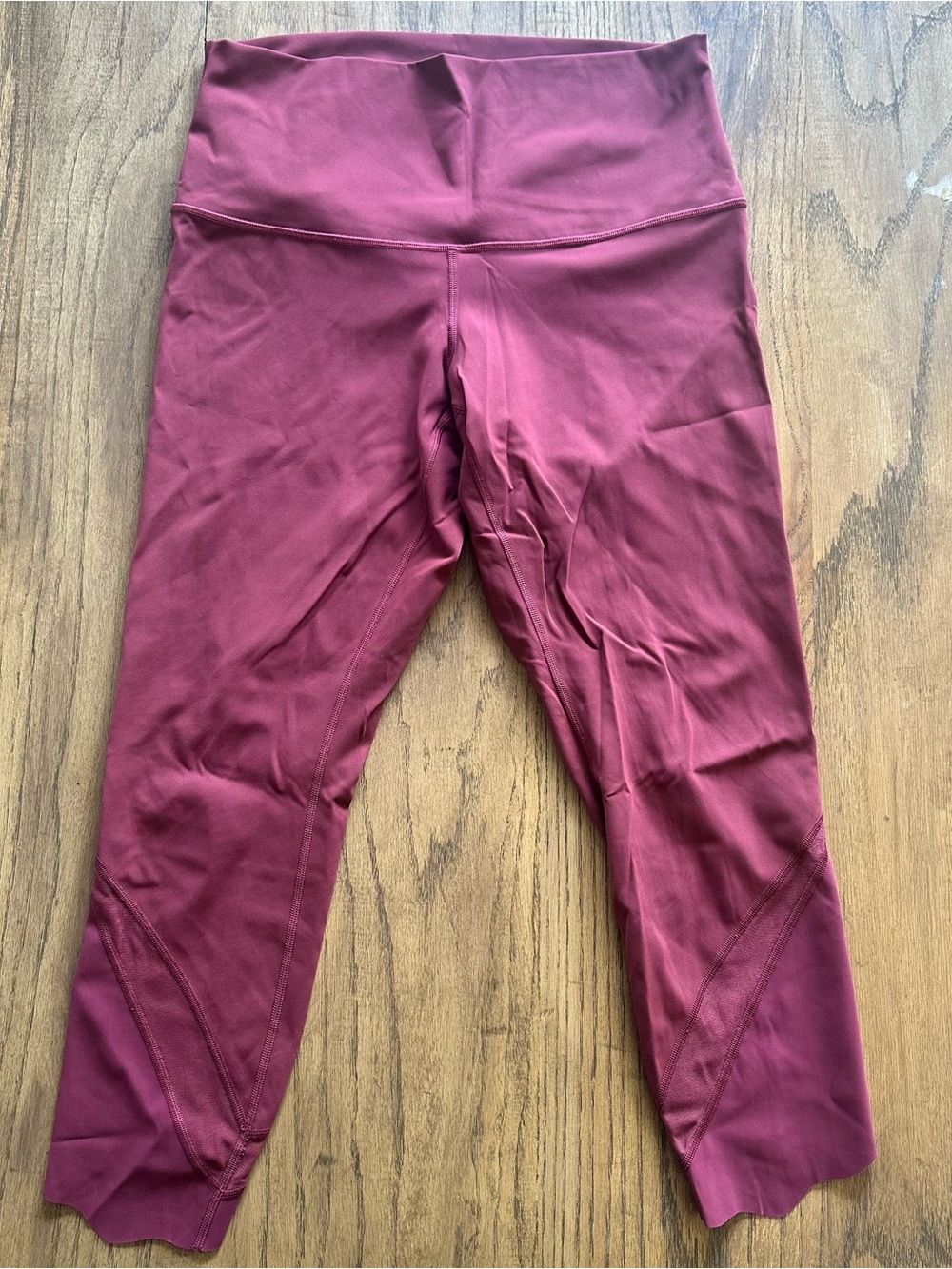 Lululemon Cropped Legging Scalloped Mesh Detail Dusty Rose Pink/Red Approx Sz 10